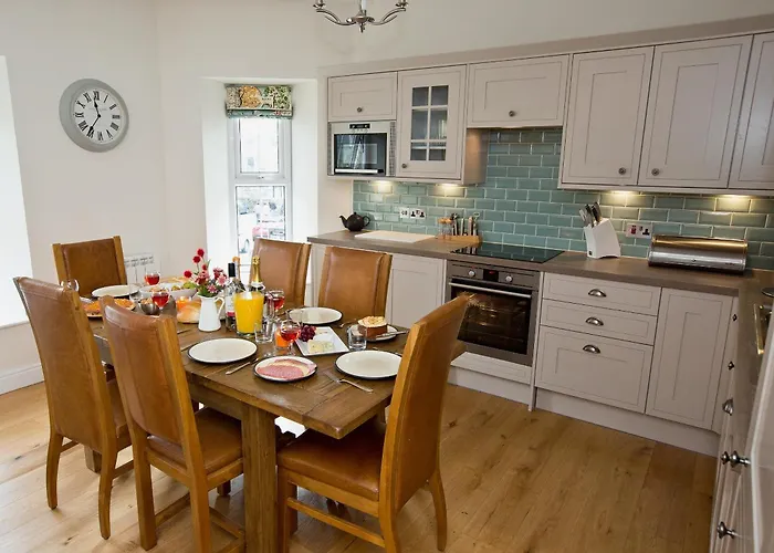 Holiday home Above Cott *