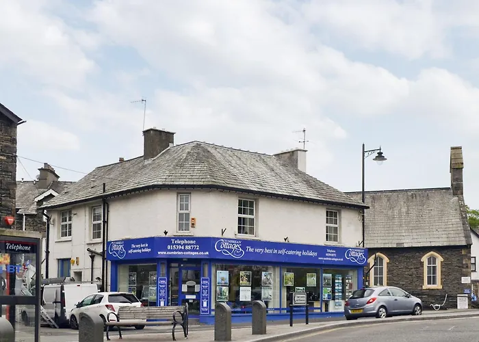 Above Cott * Windermere